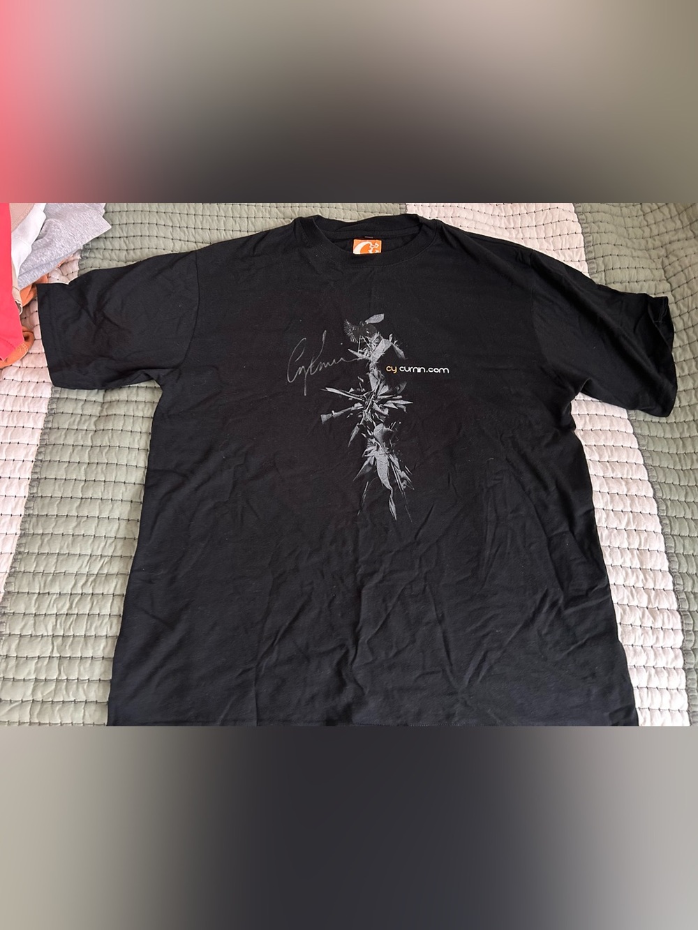 Vintage signed t-shirt Cy Curnin.